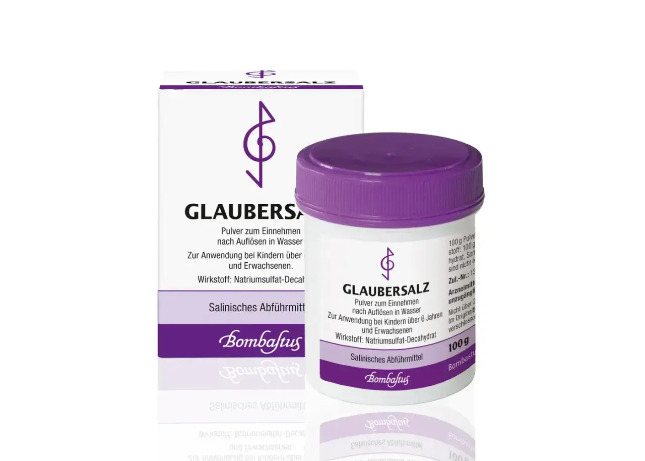 Glaubersalz Pulver von Bombastus, ideal nach dem Essen zur Linderung. Die Packung und Dose sind lila-weiß.